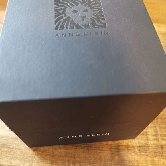 Anne Klein Women's Watch - Picture 5 of 6